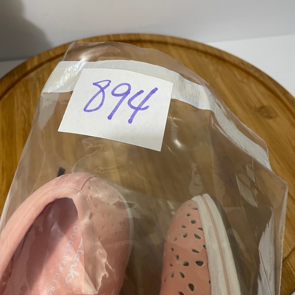 Clarks Cloudsteppers Coral Slip On Women’s 8.5 Cutout Comfort Loafer Normcore - Picture 9 of 9